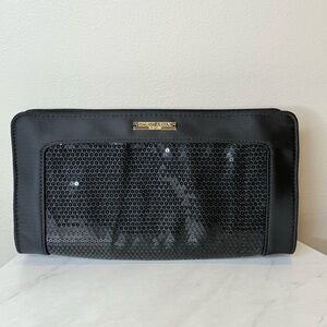 🔥NWOT Giorgio Armani Sequins Black Zipper Cosmetic Bag with Metal Charm🔥